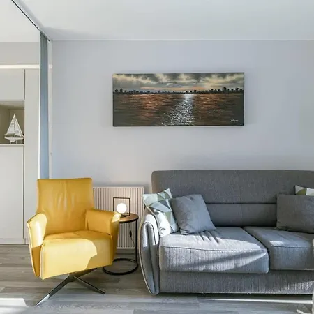 Huswell - Charming Studio With Terrace Nearby The Beach Apartment *